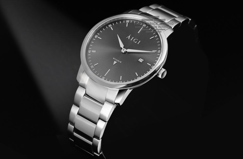 The best watch product photography in China Solid color background