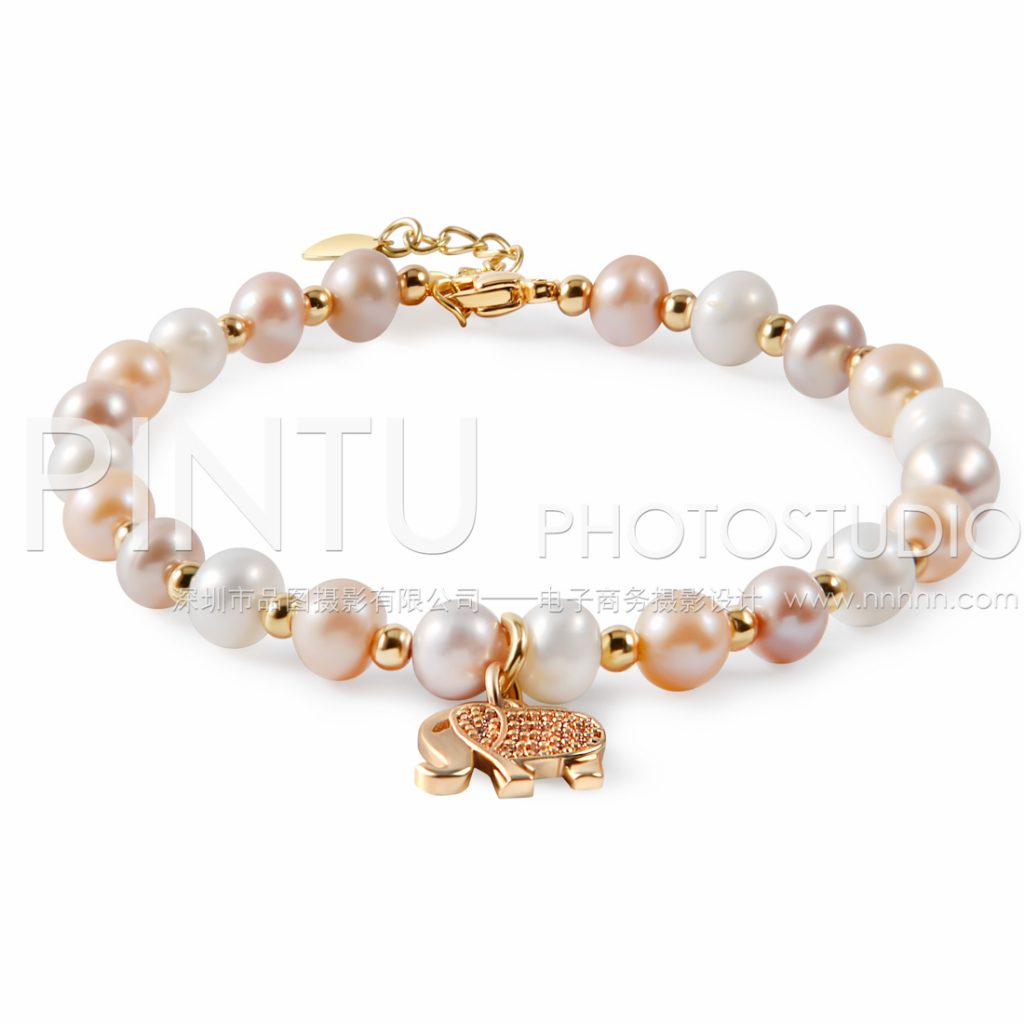 Photography bracelet for fashion jewelry products in China Close-up 4